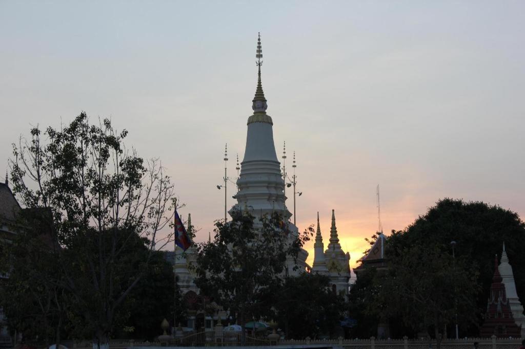 The Mou Hotel Phnom Penh Eksteriør billede
